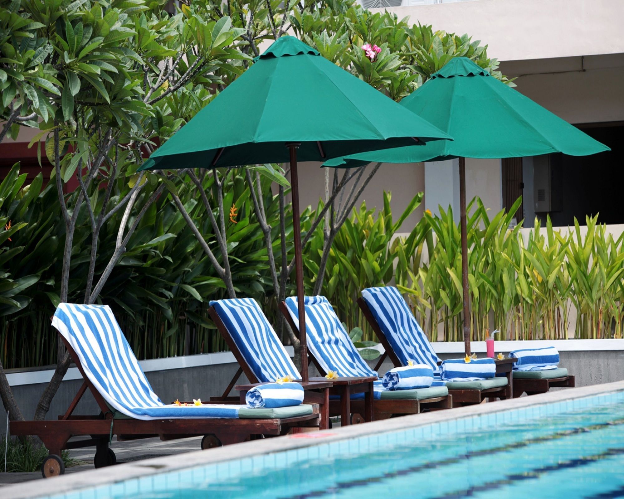 Grand Zuri Dumai Hotel Bagian luar foto