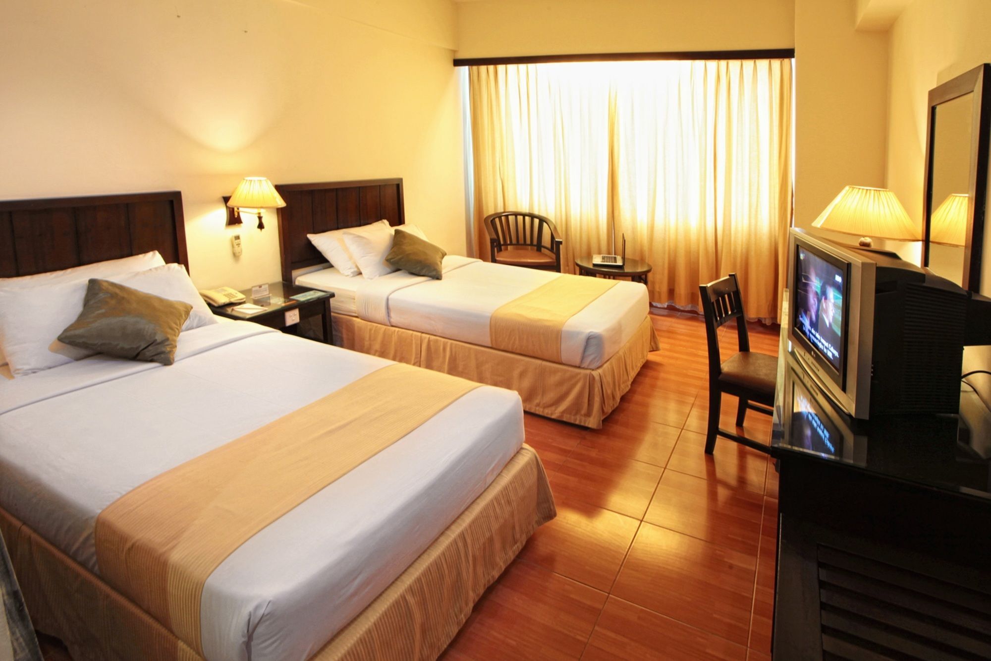 Grand Zuri Dumai Hotel Bagian luar foto